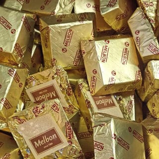 Цукерки Melbon (240) Молочний шоколад з мигдальним праліне