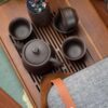 Дорожній набір для чаювання у футлярі сірий Чайник лотос на 240мл та 4 піали по 50мл — изображение 4